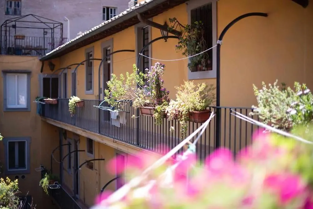 Apartment Mad Hatter Rome